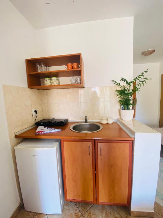 Miomir Perazic Apartments Petrovac Exterior foto