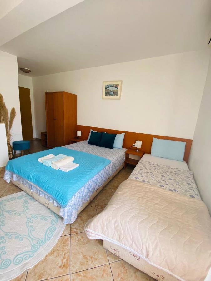 Miomir Perazic Apartments Petrovac Exterior foto