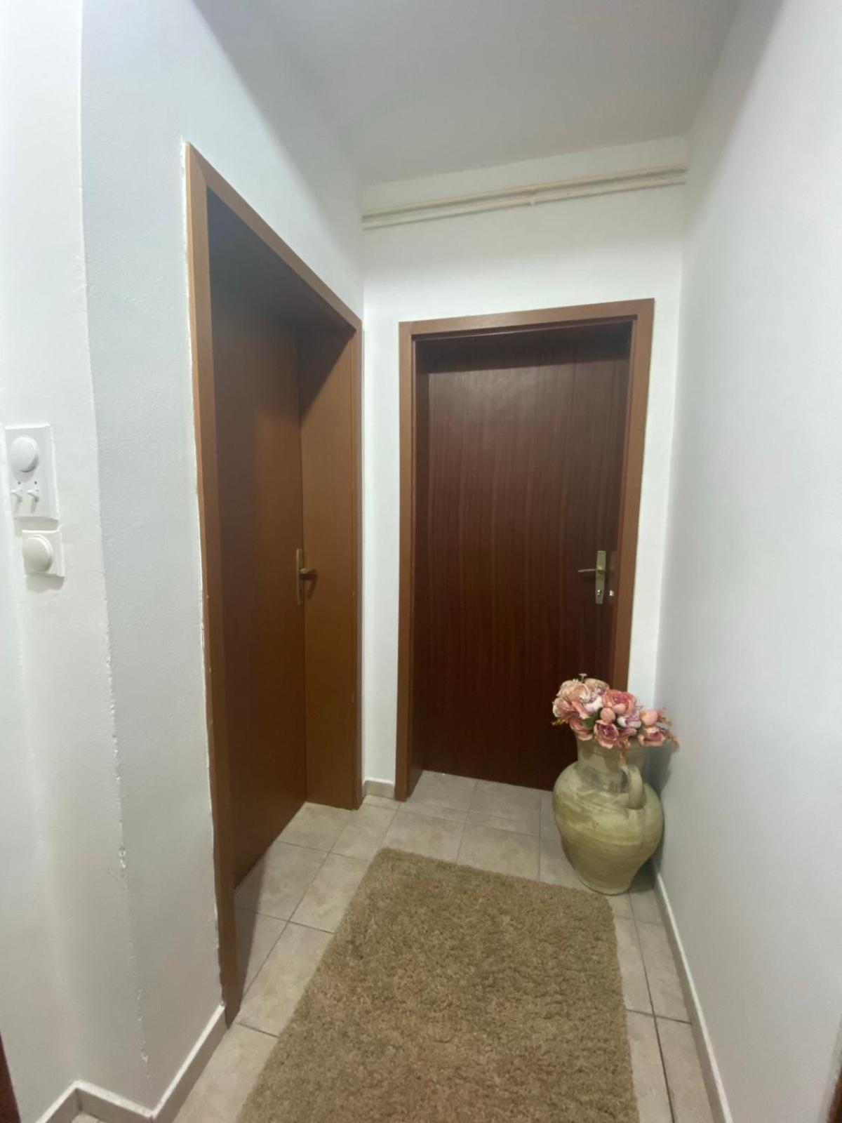 Miomir Perazic Apartments Petrovac Exterior foto